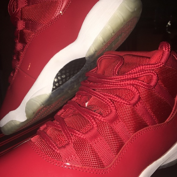 Jordan Red 11s - Picture 5 of 5